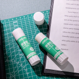 得力(deli)21g高粘度PVA固体胶水/胶棒 快干耐用便携 12支/盒 办公用品 7102